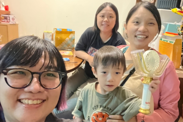 看見奧特曼光波＋可愛小勇者